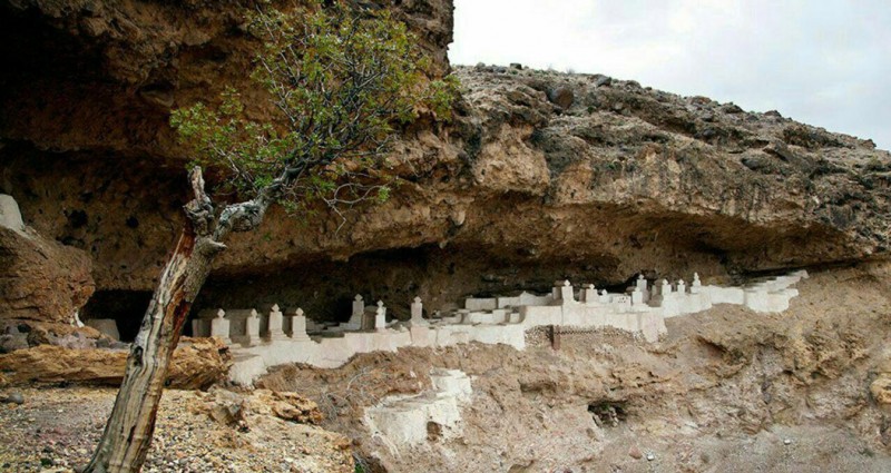قبرستان هفتاد ملا