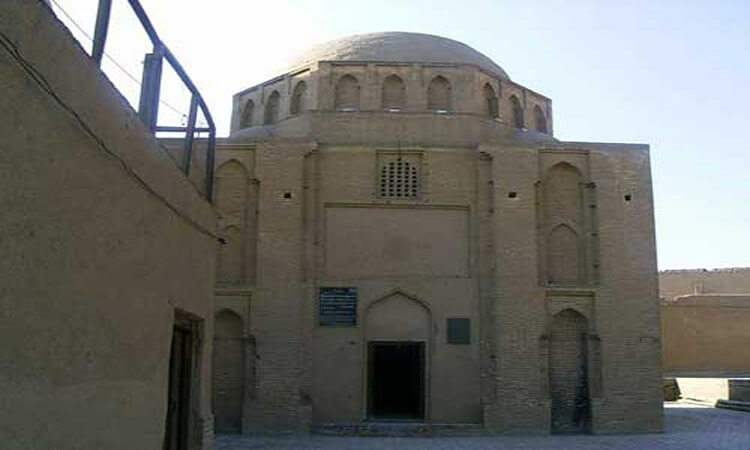 بقعه دوازده امام 